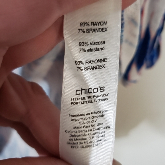 Chico's Zenergy Blue White Red Swirl Aztec Print Top Womens Size Chico's 0 Small - Picture 6 of 8